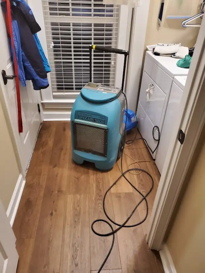 Commercial dehumidifier deployed for Flood Damage Cleanup in Seven Corners